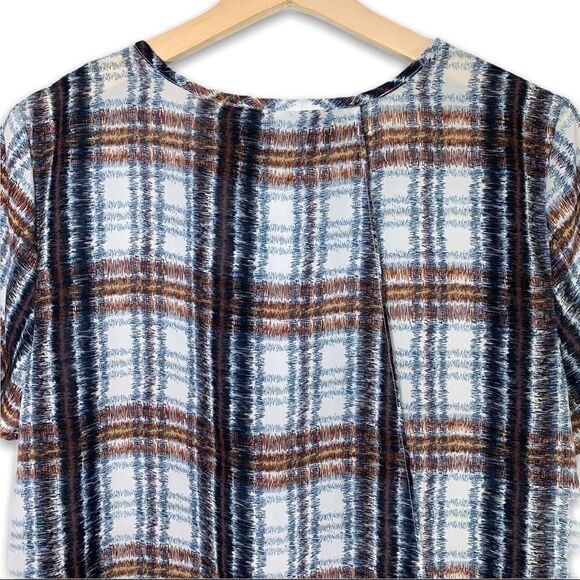 Philosophy Plaid Wrap Back Top - Picture 6 of 8